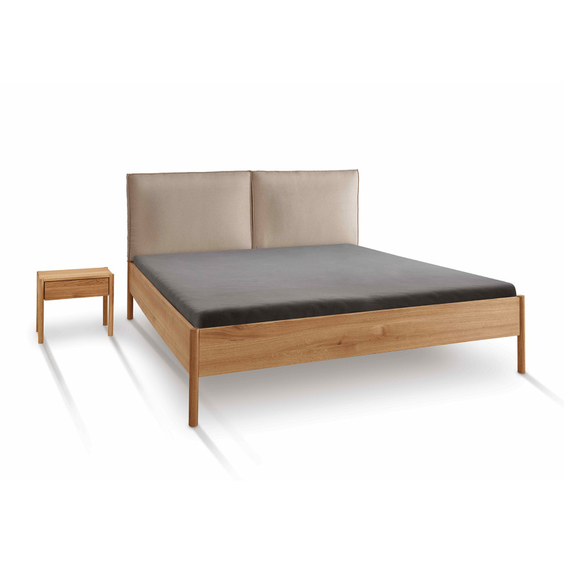 Massivholzbett "MODERN SAN" mit der dazu passender Nachtkommode